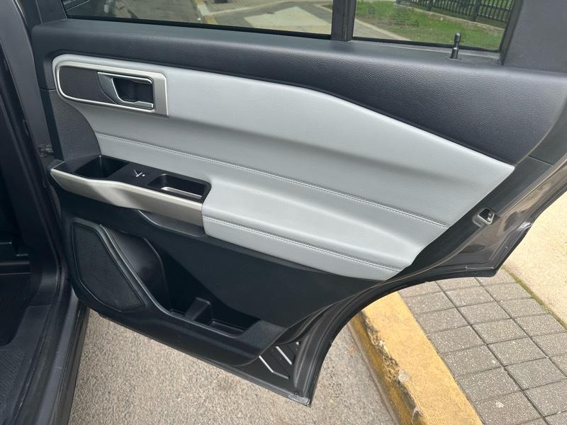 Ford Explorer XLT AWD 2023