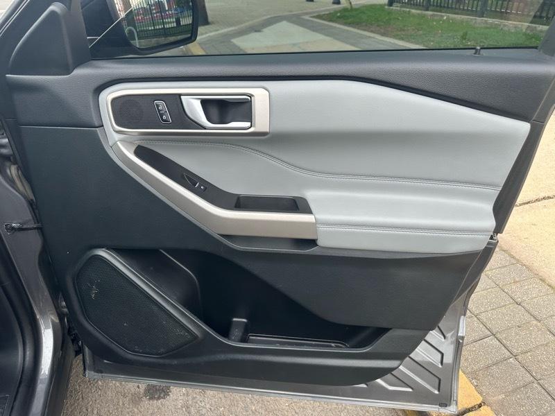 Ford Explorer XLT AWD 2023