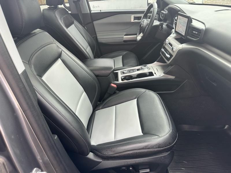 Ford Explorer XLT AWD 2023