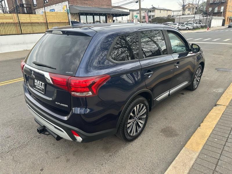 Mitsubishi Outlander  2019