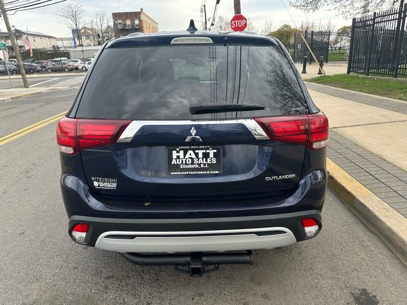 Mitsubishi Outlander  2019