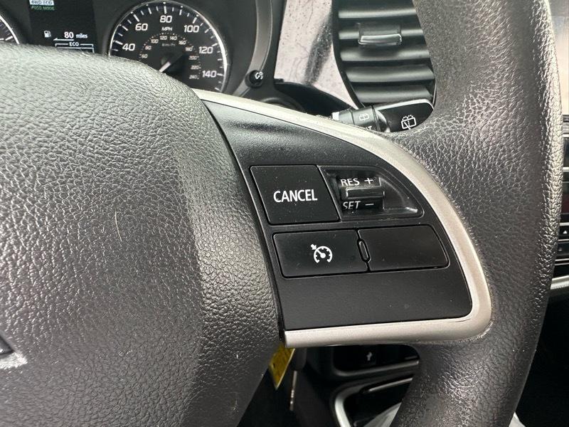 Mitsubishi Outlander  2019