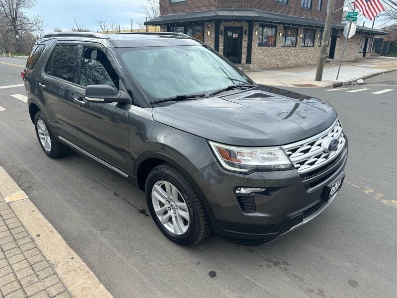 Ford Explorer XLT 4WD 2019
