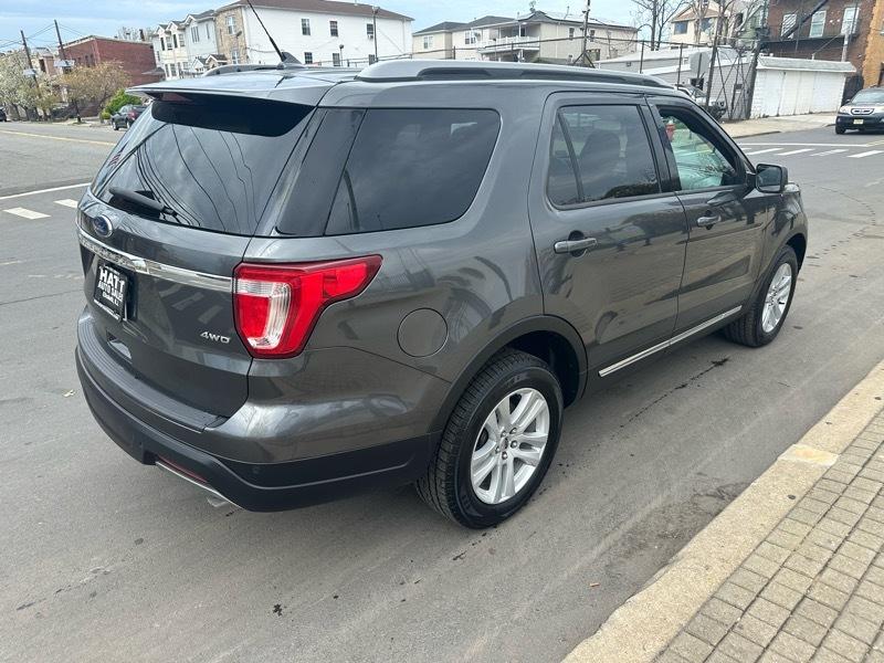 Ford Explorer XLT 4WD 2019