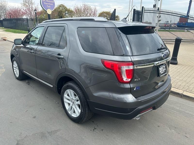 Ford Explorer XLT 4WD 2019