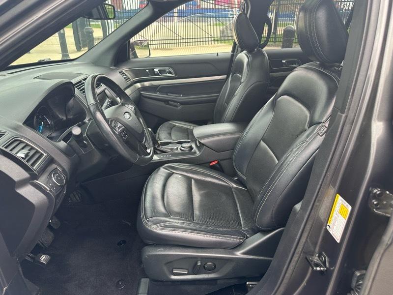 Ford Explorer XLT 4WD 2019