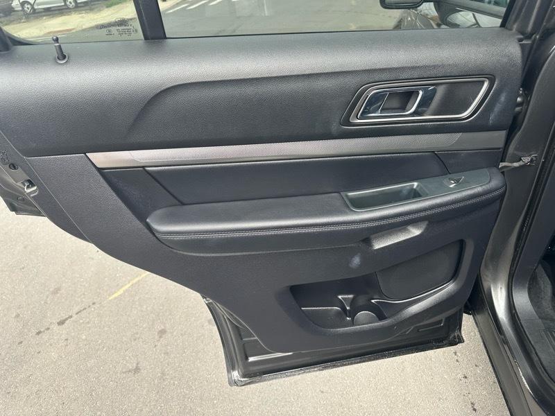 Ford Explorer XLT 4WD 2019