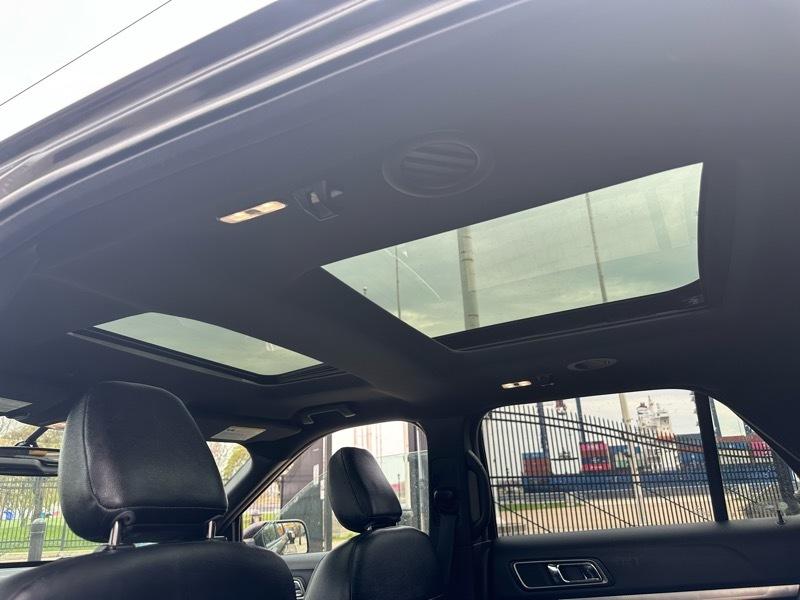 Ford Explorer XLT 4WD 2019