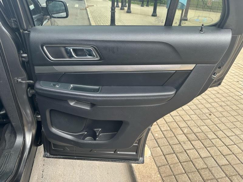 Ford Explorer XLT 4WD 2019