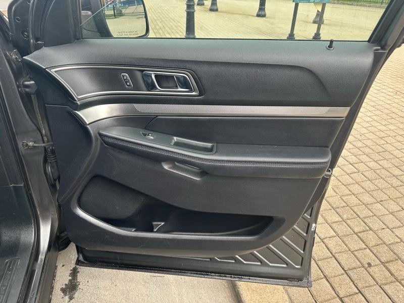 Ford Explorer XLT 4WD 2019