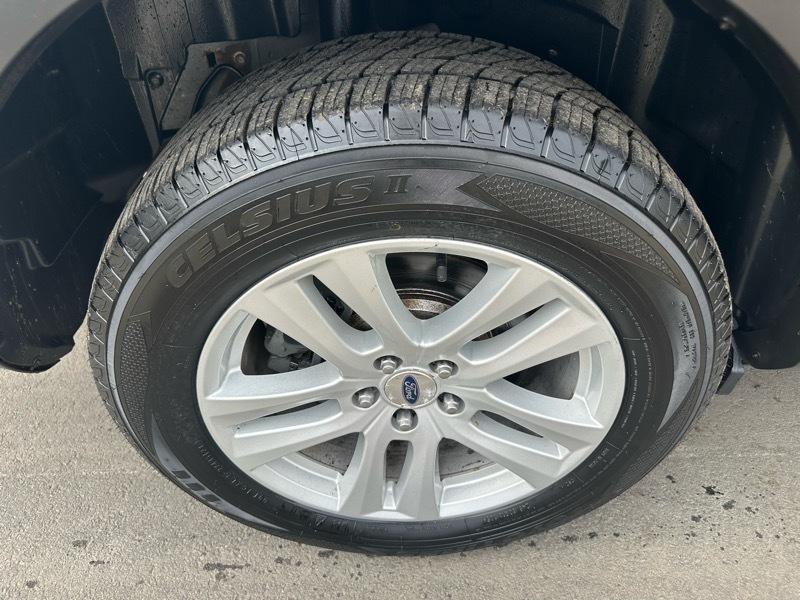 Ford Explorer XLT 4WD 2019