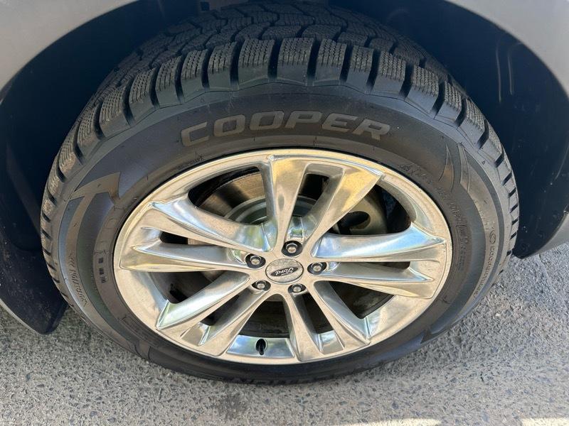 Ford Explorer XLT 4WD 2019