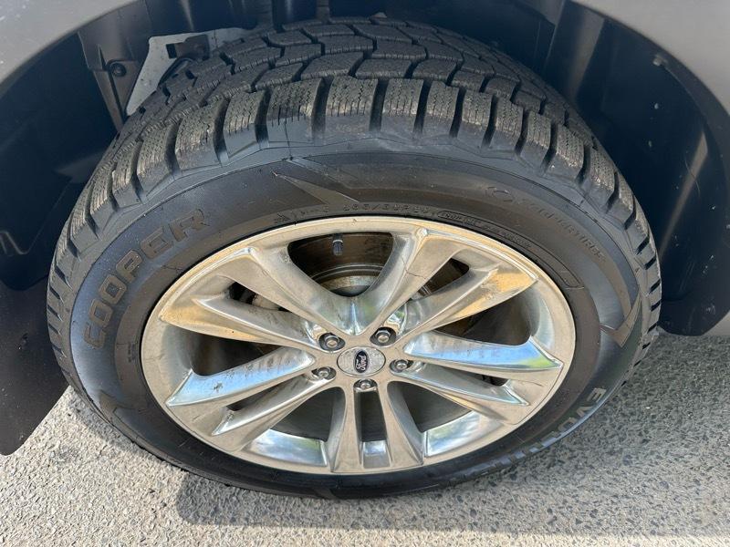 Ford Explorer XLT 4WD 2019