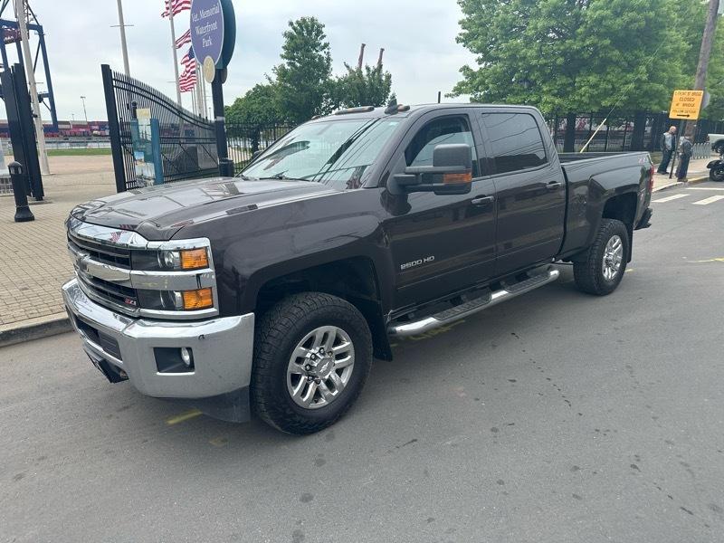 Chevrolet Silverado 2500HD LT Crew Cab Long Box 4WD 2018