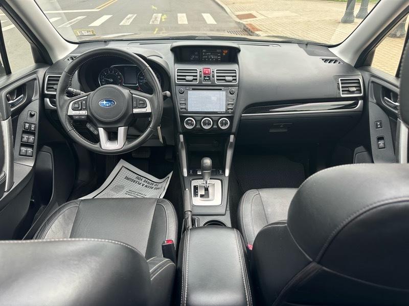 Subaru Forester 2.5i Limited 2017