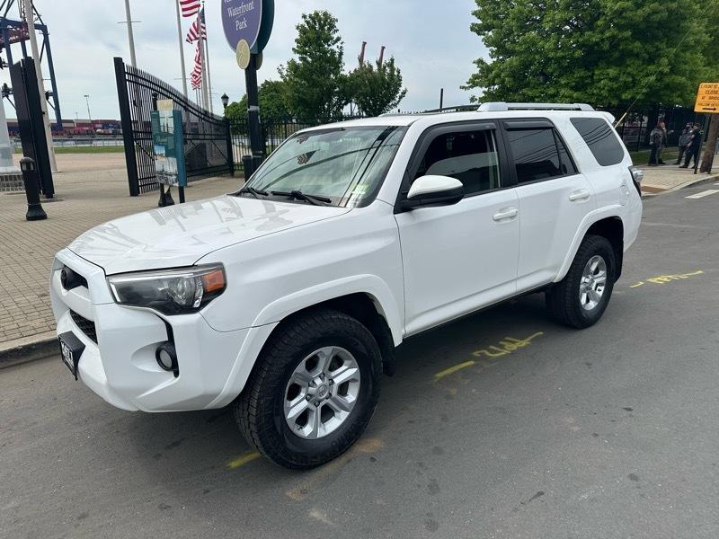 Toyota 4Runner SR5 4WD 2017