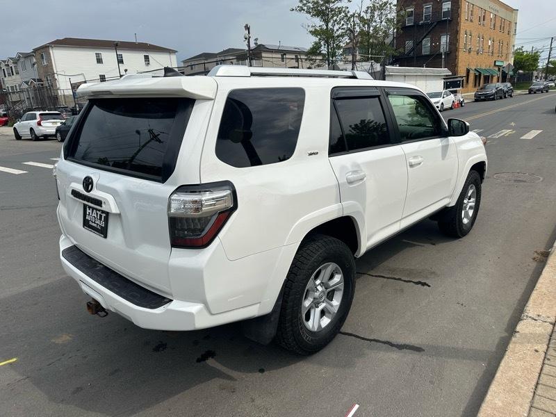 Toyota 4Runner SR5 4WD 2017