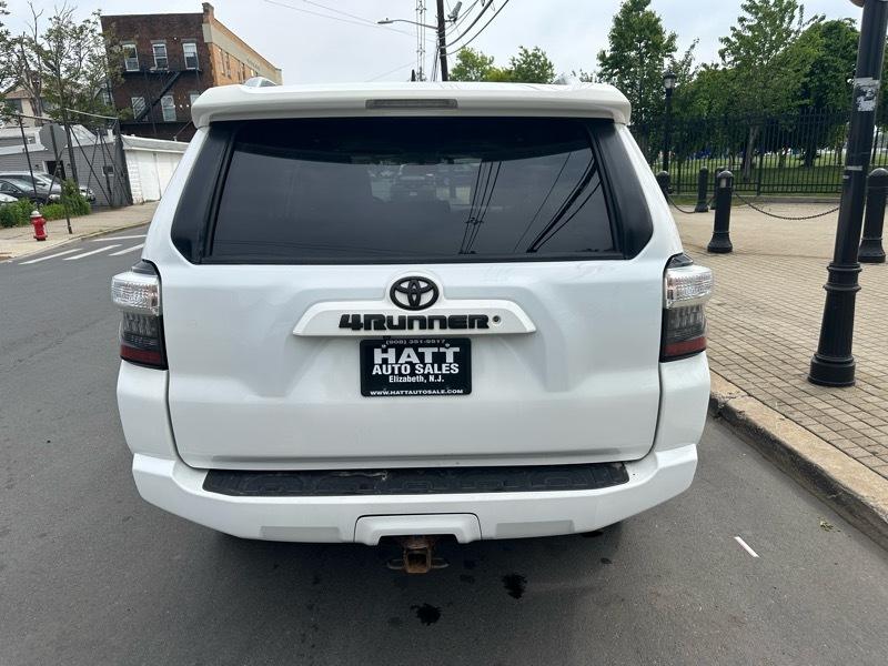 Toyota 4Runner SR5 4WD 2017
