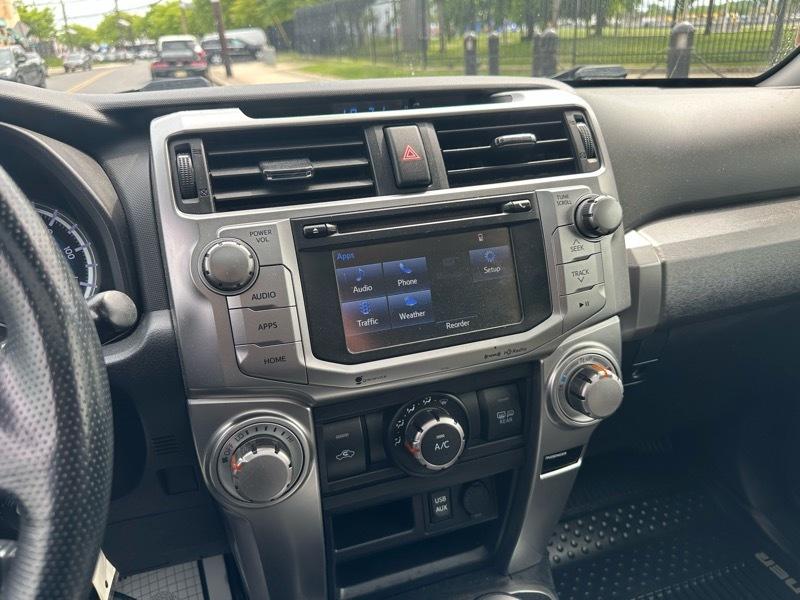 Toyota 4Runner SR5 4WD 2017