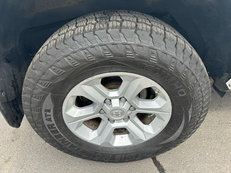 Toyota 4Runner SR5 4WD 2017