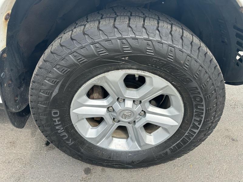 Toyota 4Runner SR5 4WD 2017
