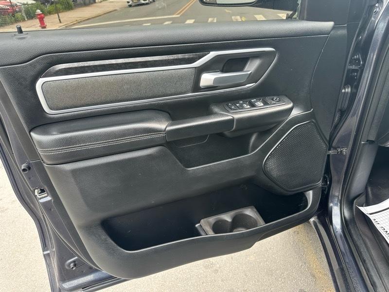 RAM 1500 Big Horn Quad Cab 4WD 2020