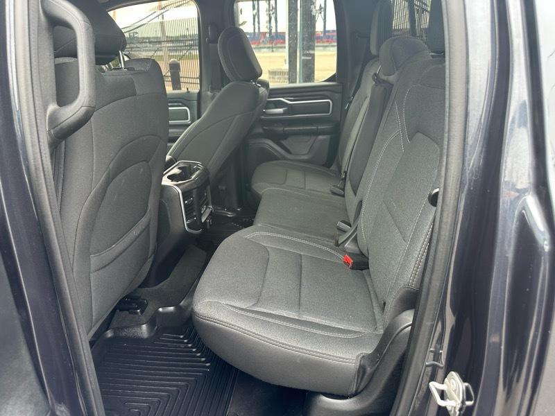 RAM 1500 Big Horn Quad Cab 4WD 2020