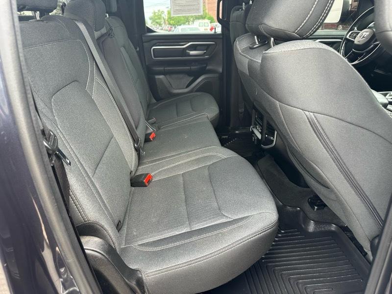 RAM 1500 Big Horn Quad Cab 4WD 2020