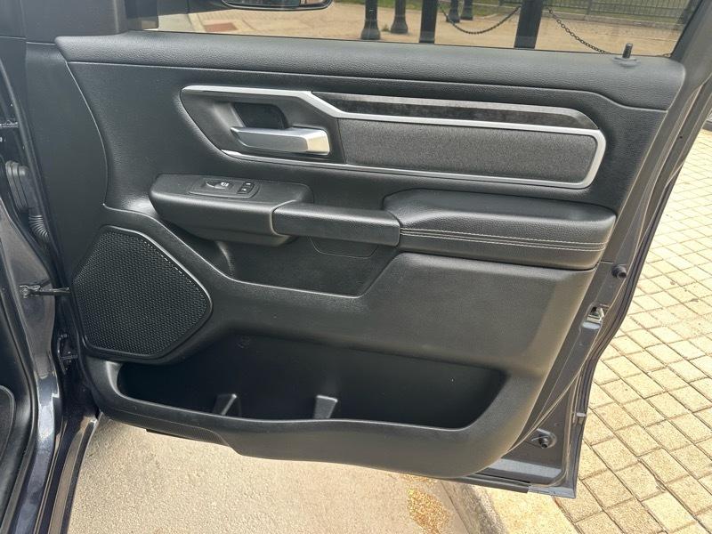 RAM 1500 Big Horn Quad Cab 4WD 2020