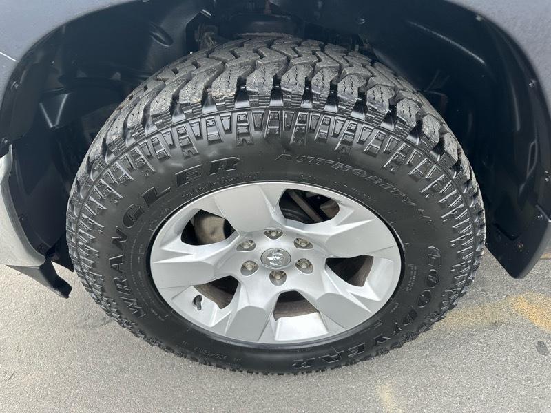 RAM 1500 Big Horn Quad Cab 4WD 2020