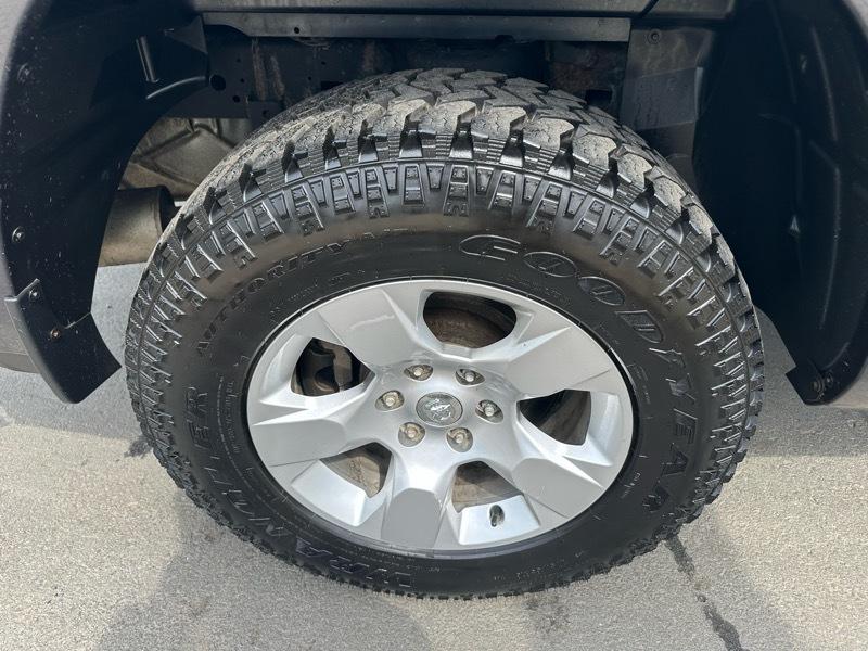RAM 1500 Big Horn Quad Cab 4WD 2020