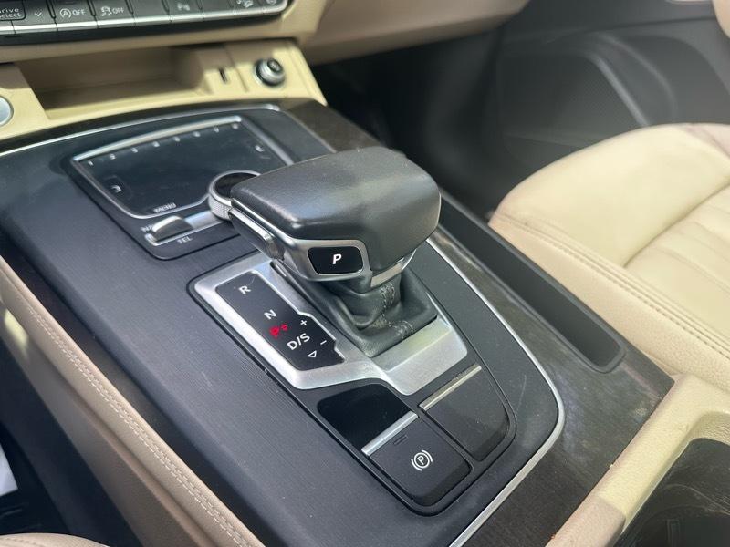 Audi Q5 2.0T Premium Plus quattro 2019