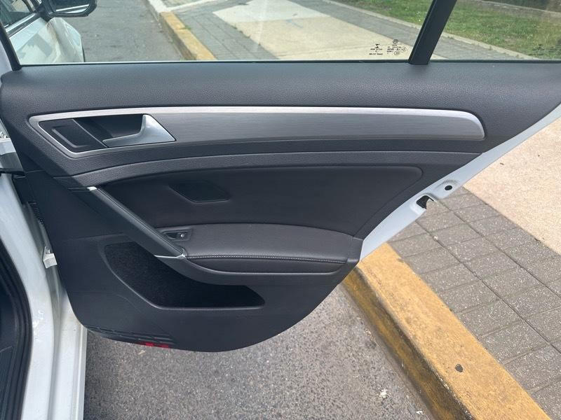 Volkswagen Golf SportWagen TDI S 6A 2015