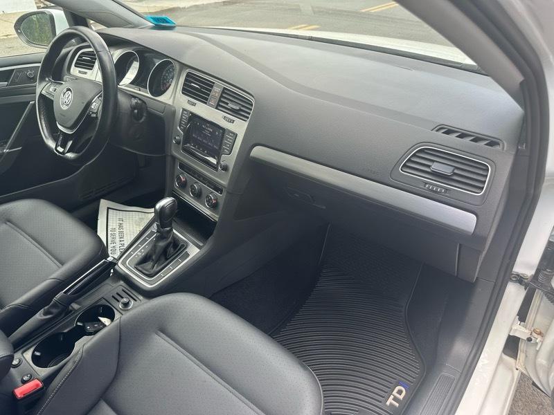 Volkswagen Golf SportWagen TDI S 6A 2015