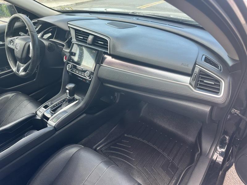 Honda Civic Touring Sedan CVT 2016