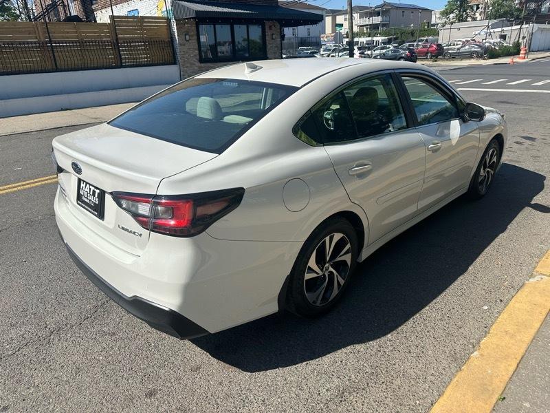 Subaru Legacy Premium 2022