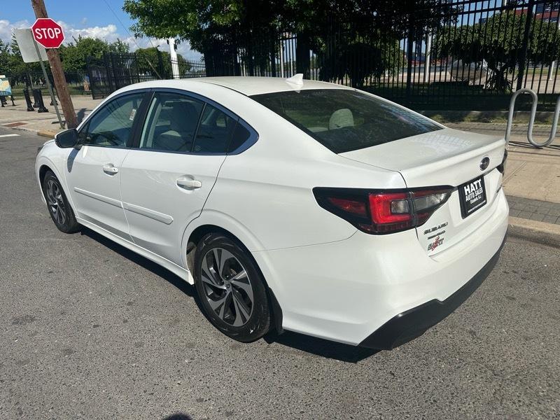 Subaru Legacy Premium 2022