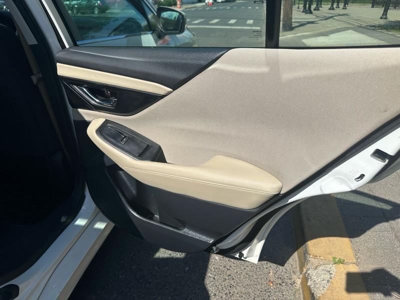 Subaru Legacy Premium 2022