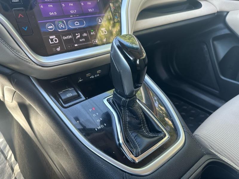 Subaru Legacy Premium 2022