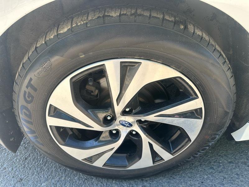 Subaru Legacy Premium 2022