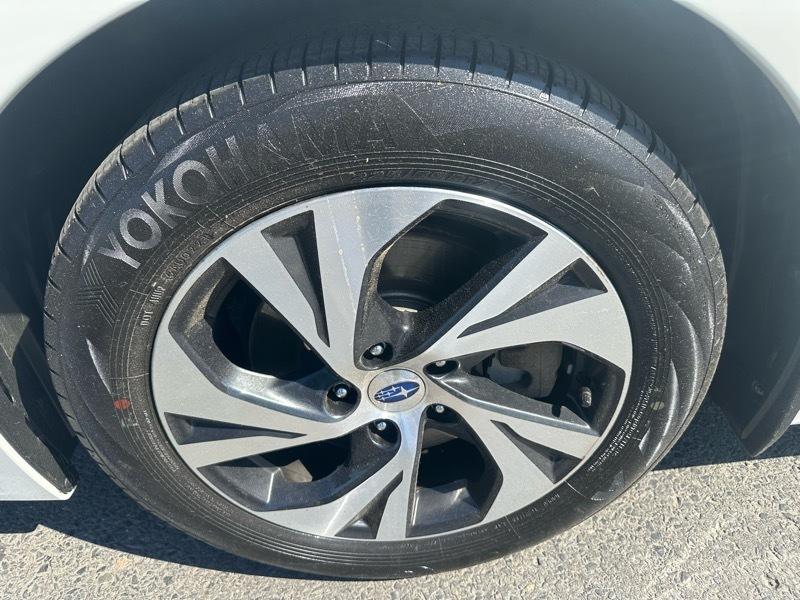 Subaru Legacy Premium 2022