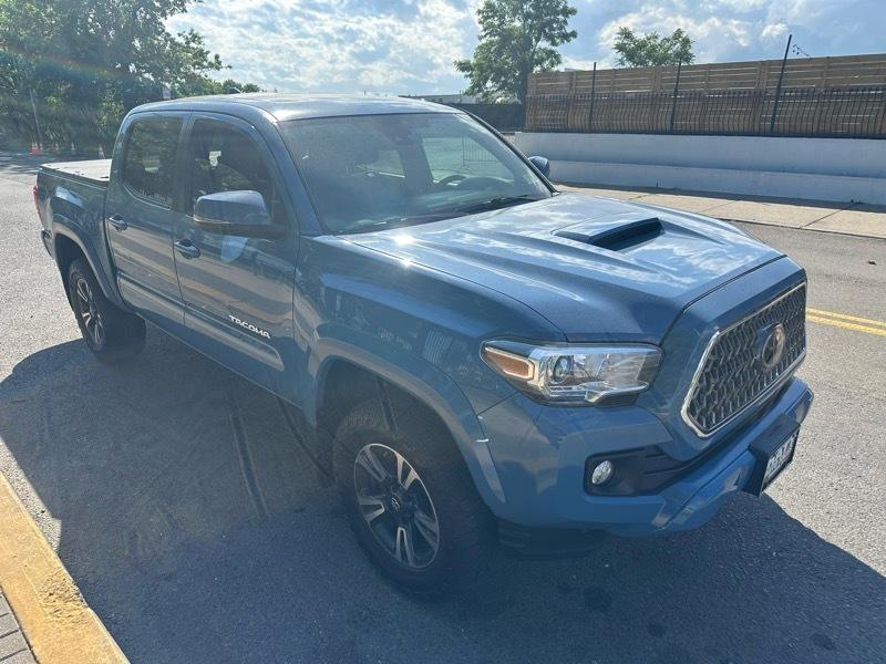 Toyota Tacoma  2019