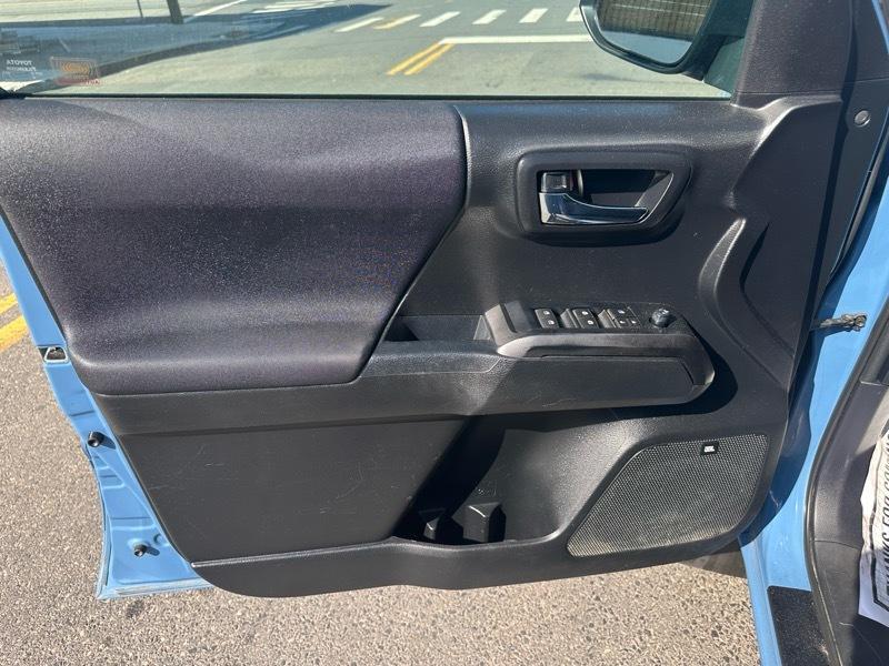 Toyota Tacoma  2019