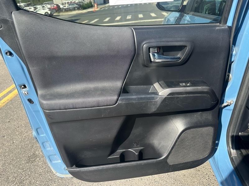 Toyota Tacoma  2019