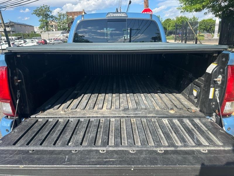 Toyota Tacoma  2019