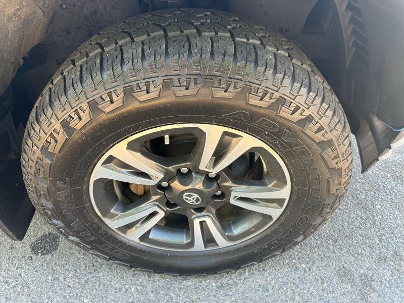 Toyota Tacoma  2019