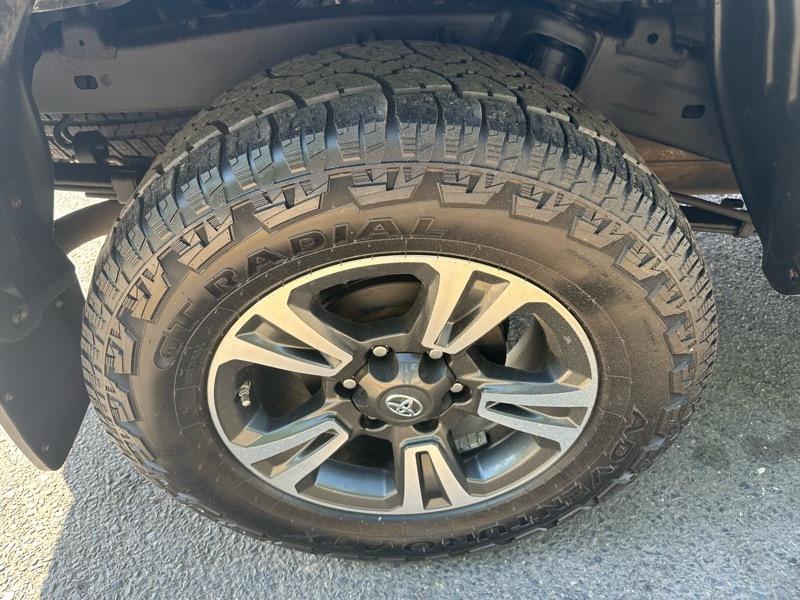 Toyota Tacoma  2019