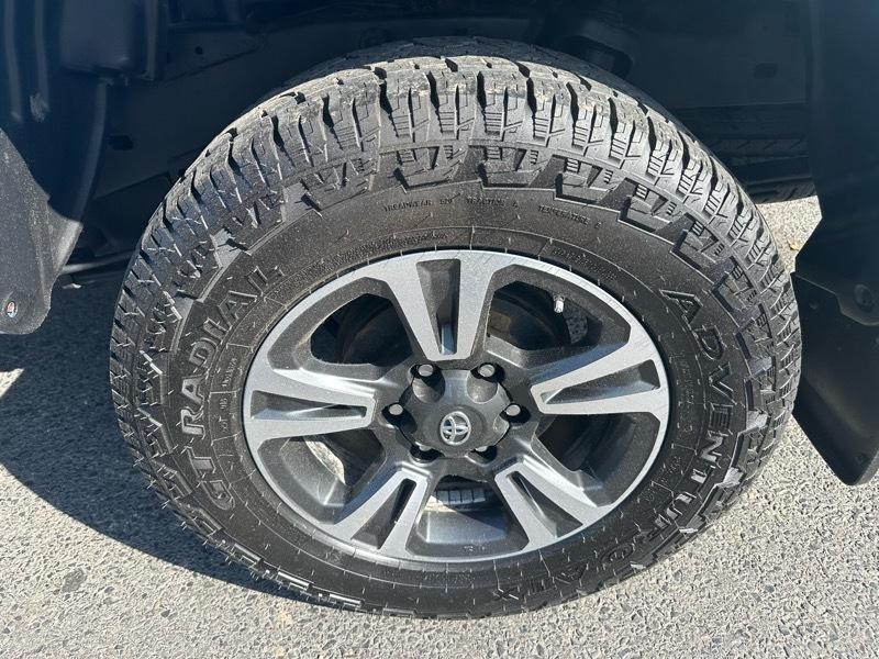 Toyota Tacoma  2019