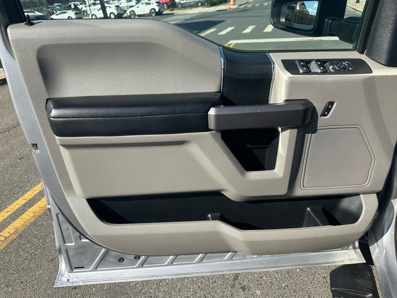Ford F-350 SD XLT Crew Cab 4WD 2020