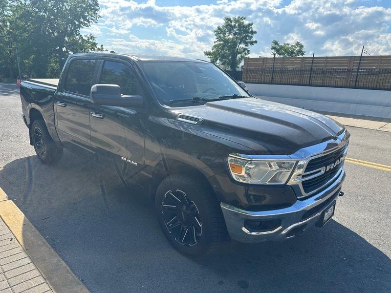RAM 1500 Big Horn Crew Cab SWB 4WD 2020